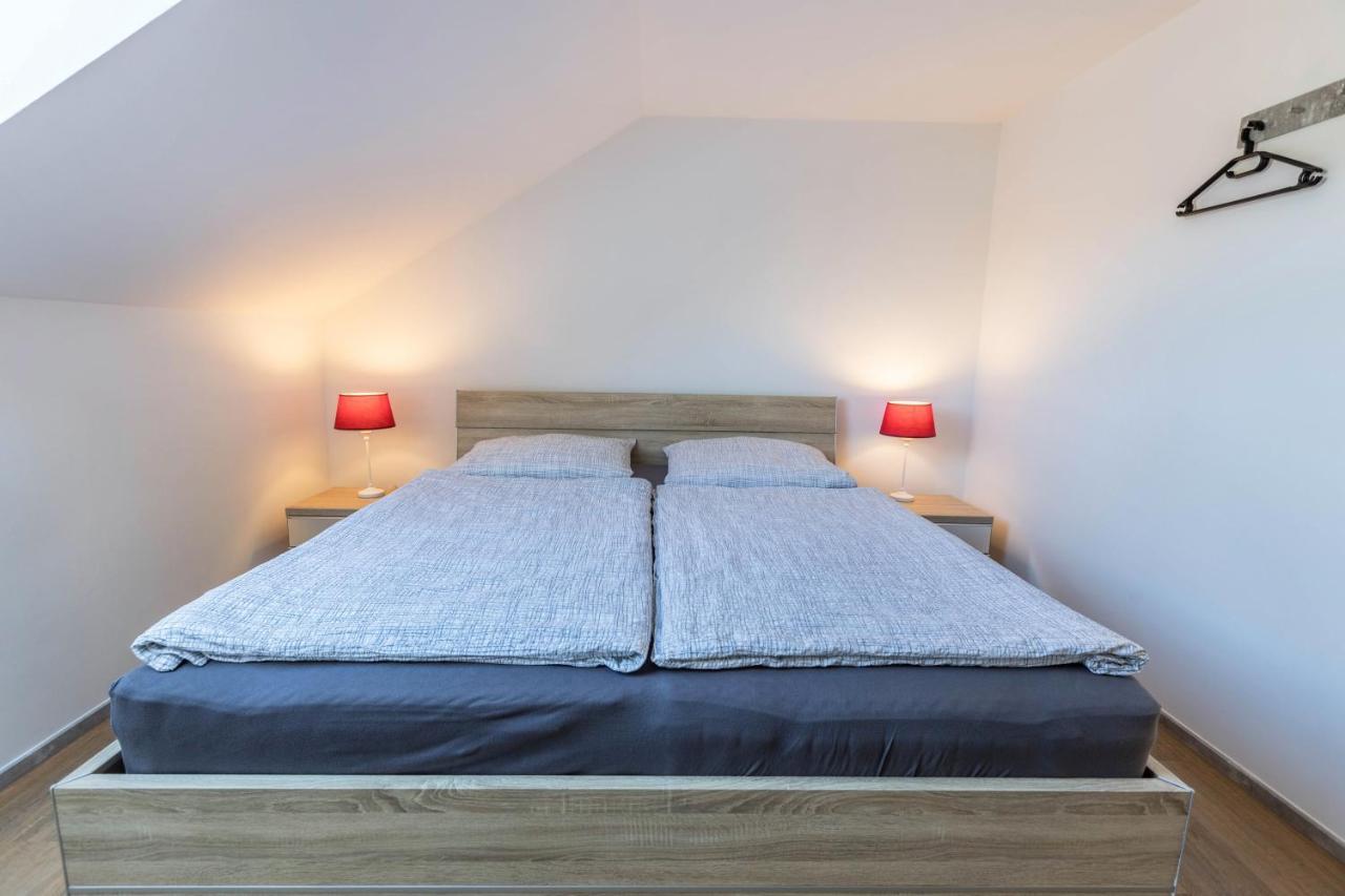 Zeichner Apartamento Geisingen Exterior foto
